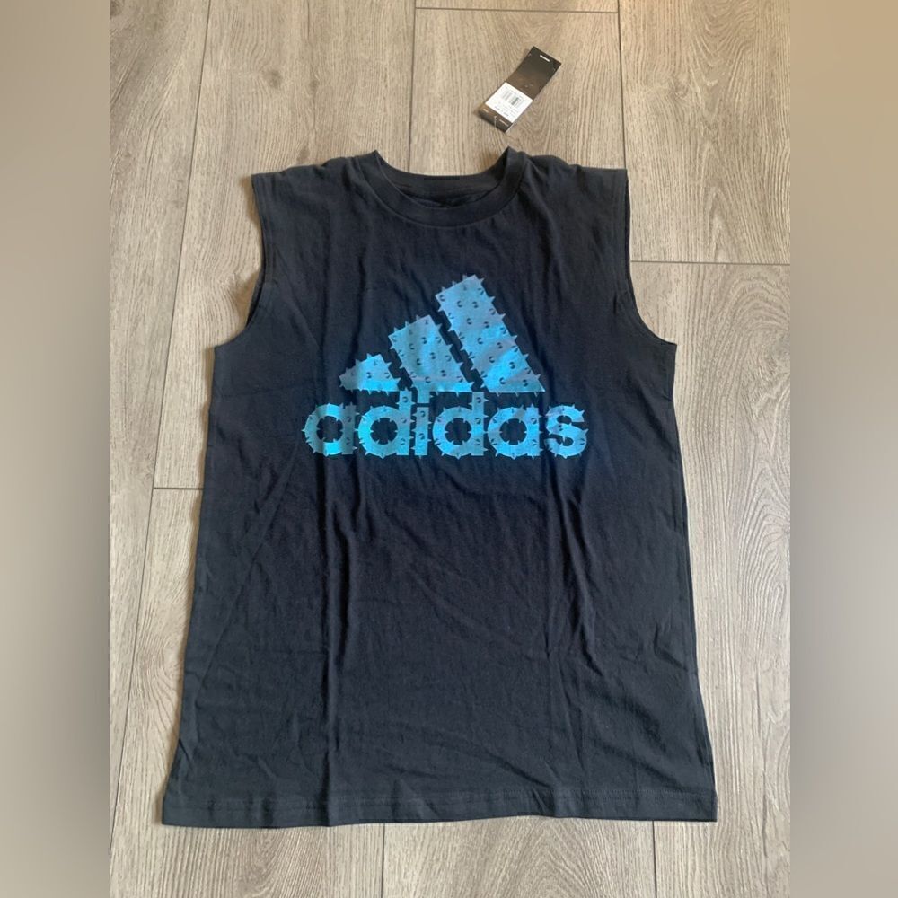 Adidas boys size L tank top perfect for summer